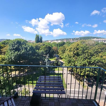 ブダペストSunny Panorama Flat Near Castle With Balconyアパートメント エクステリア 写真