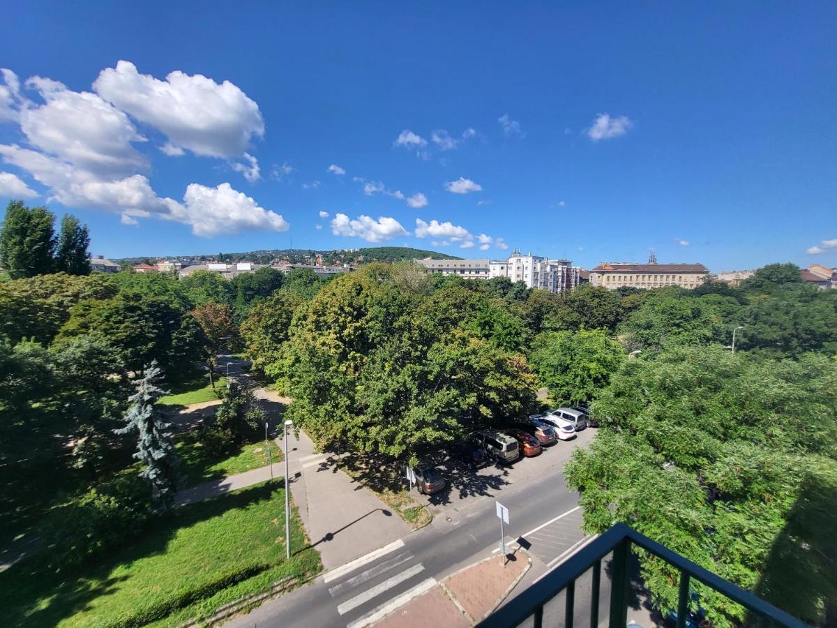 ブダペストSunny Panorama Flat Near Castle With Balconyアパートメント エクステリア 写真